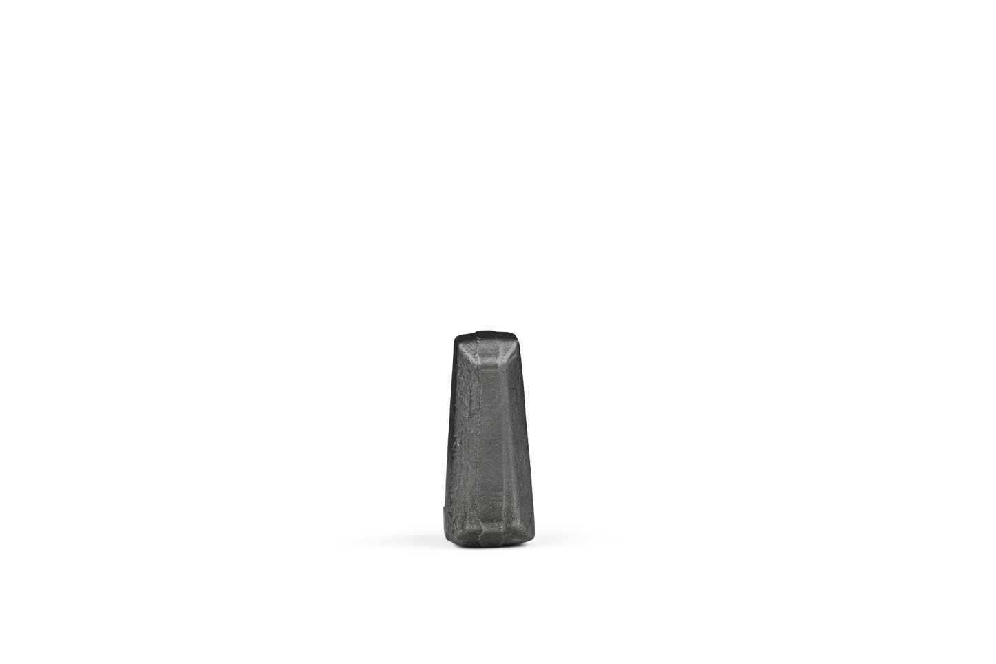 HRT® weld-on tip with abrasion resistant carbide tip (63,5x25x33mm). Neutral version