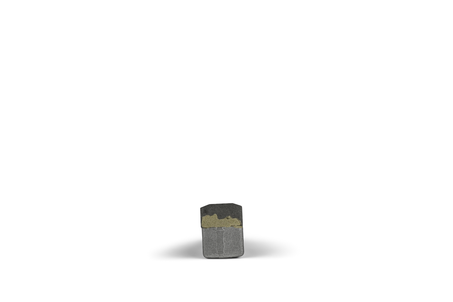 HRT® weld-on tip with abrasion resistant carbide tip (68x25x33mm). Right version