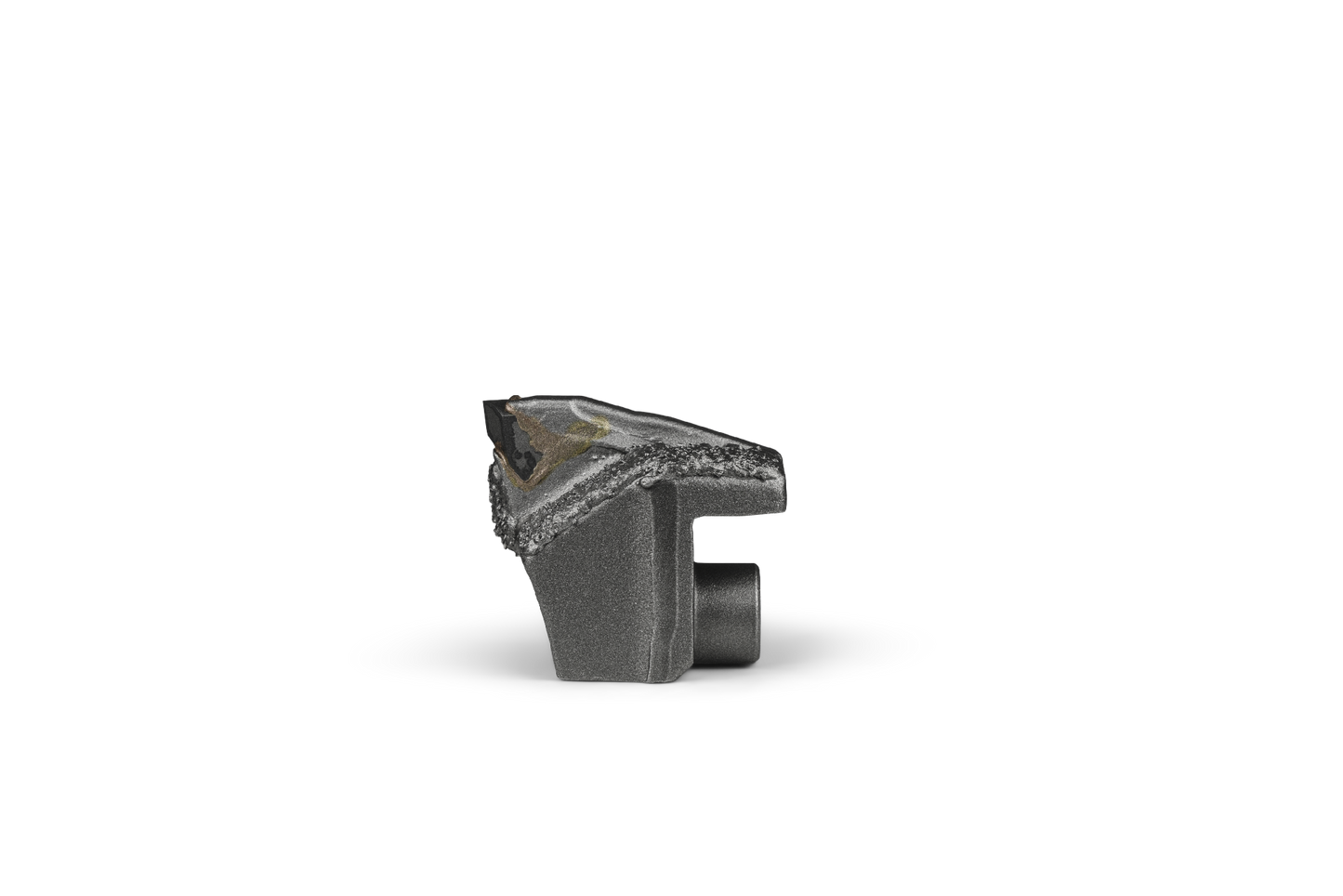HRT® tool fitting FAE mulchers (alternative to type I). Tool with one carbide tip and three additional layers of WearShield® carbide overlay for extended life-time. Tool with one M20 bolt hole.