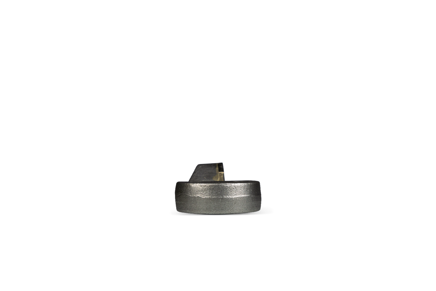 HRT® tool fitting stump grinders from Rayco, FSI, Carlton, and Vermeer. Left tool with threaded 5/8" UNF holes