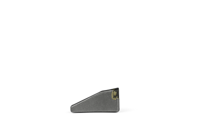 HRT® weld-on tip with abrasion resistant carbide tip (68x25x33mm). Left version